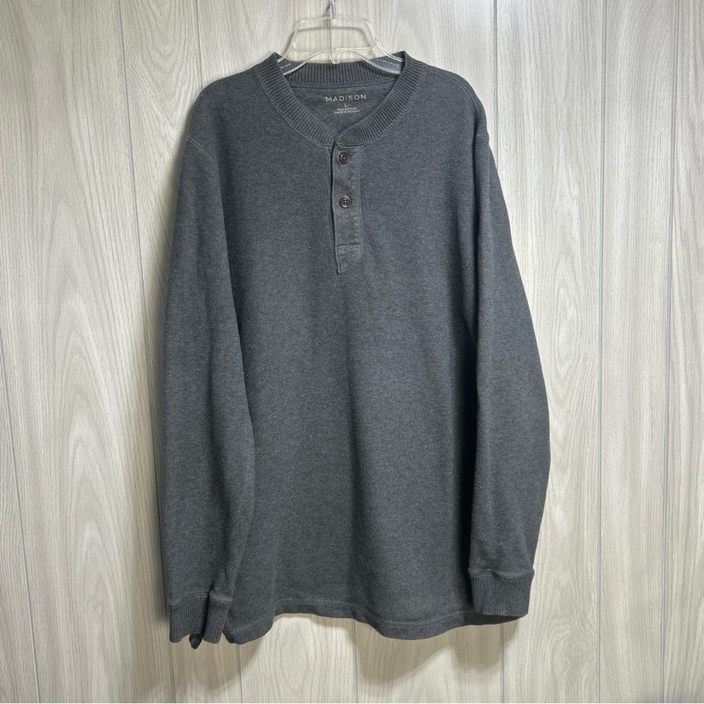 Madison Men’s Size Large Gray Henley Two Button Sweater